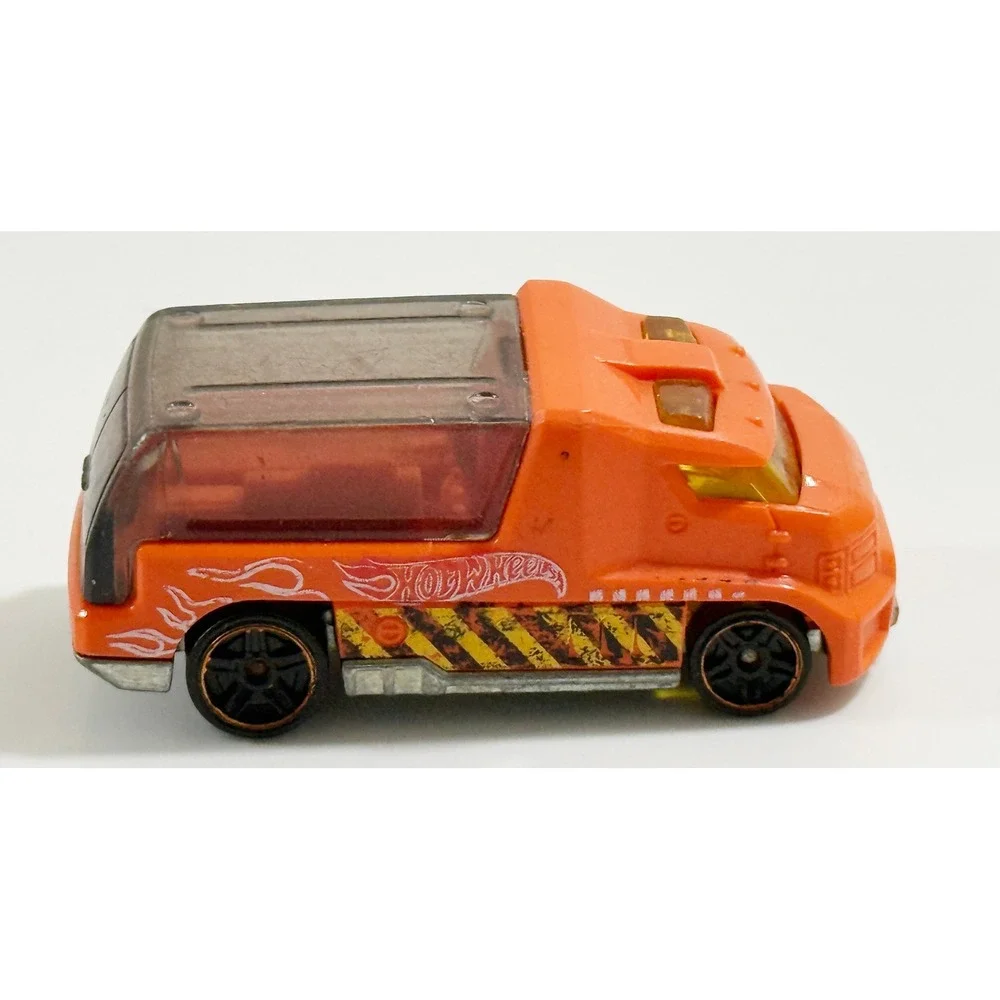 Hot Wheels Diecast Truck Kids 1:64 Orange Flame Hazard Stripe R0935